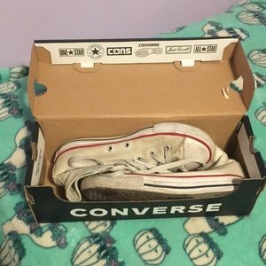 White converse